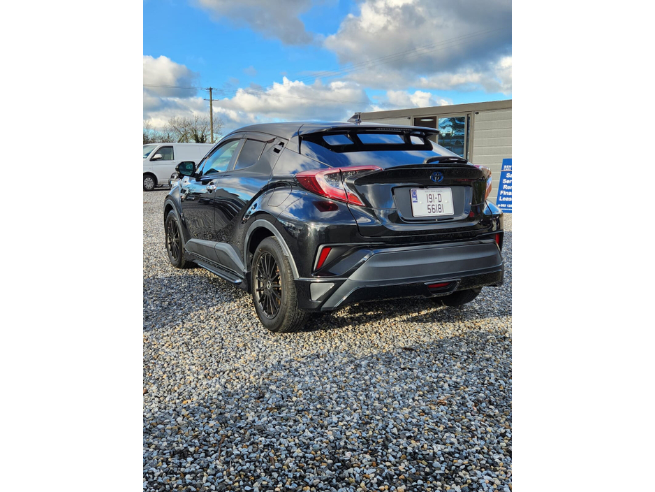 2019 Toyota C-HR 1.8 HYBRID LUNA €19,950