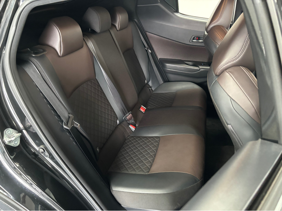 2018 Toyota C-HR - image 10