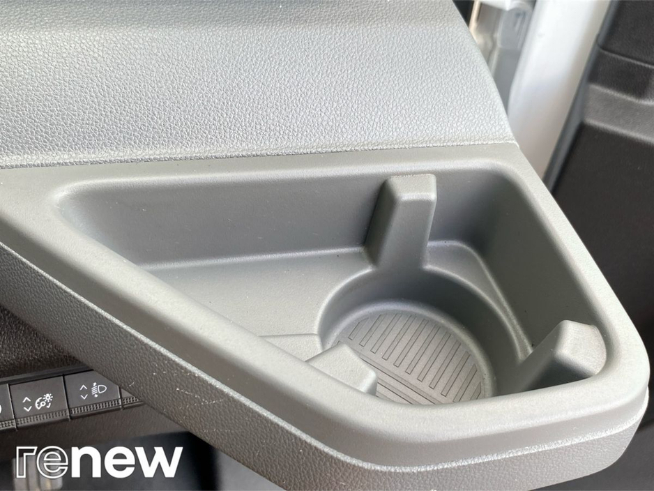 2025 Renault Master FWD LM35 Blue dCi 130 Advance €28,857