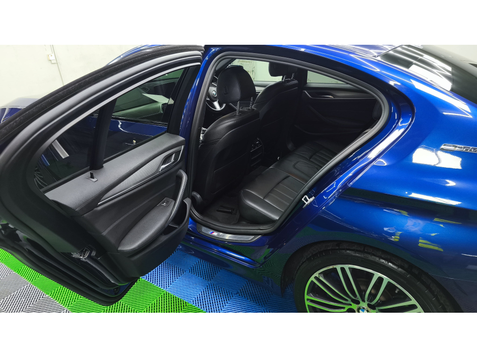 2018 BMW 5 Series - image 16