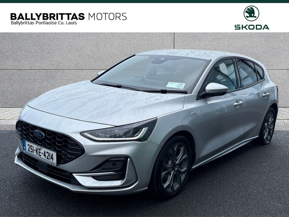 2025 Ford Focus - image 2