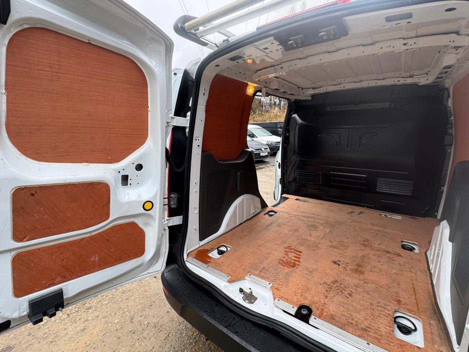 2022 Ford Transit Connect 1.5 TDCI SWB // PRICE EXCL. VAT // ONLY 61K KM'S // FULL SERVICE HISTORY // EXCELLENT CONDITION // ONE OWNER // €11,341