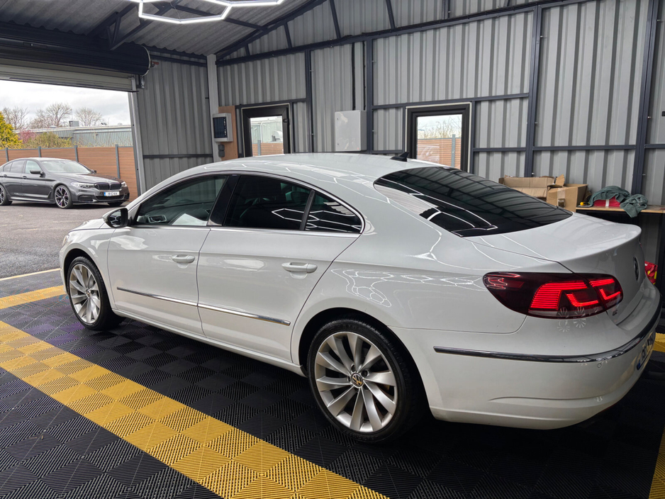 2015 Volkswagen CC - image 4