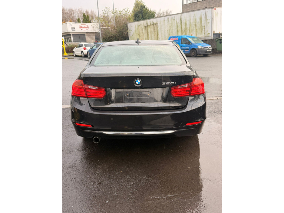 2012 BMW 3 Series  €11,500