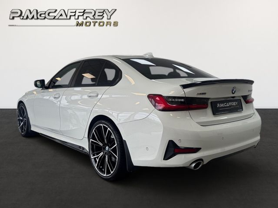 2019 BMW 3 Series - image 7