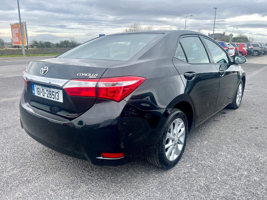 2016 Toyota Corolla - image 3