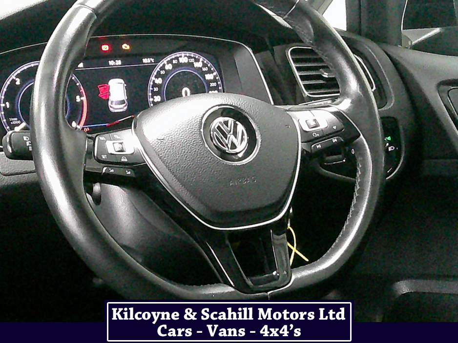 2017 Volkswagen Golf - image 19