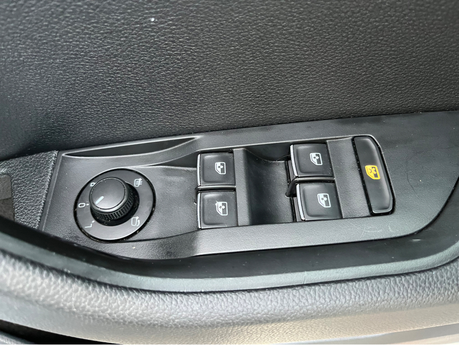 2016 Skoda Superb - image 23