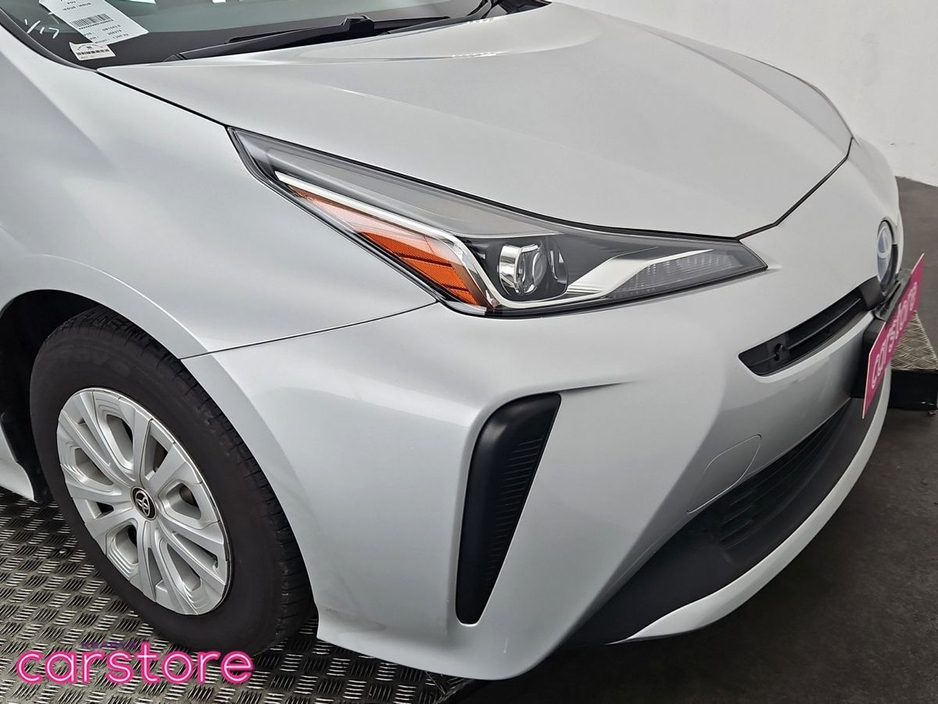 2019 Toyota Prius - image 18