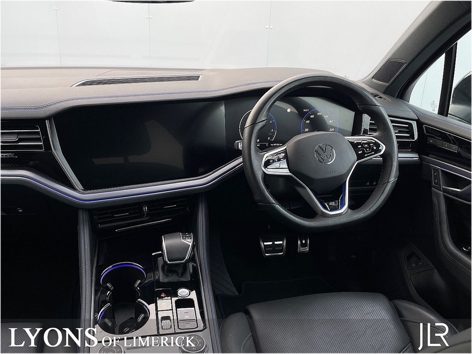 2024 Volkswagen Touareg 3.0 TSI PHEV 462HP R Line *SOLD* €78,950
