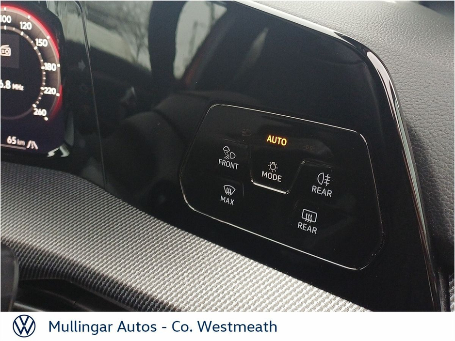 2024 Volkswagen Golf GOLF R-LINE 2.0TDI 150HP (EXTRAS) €41,950