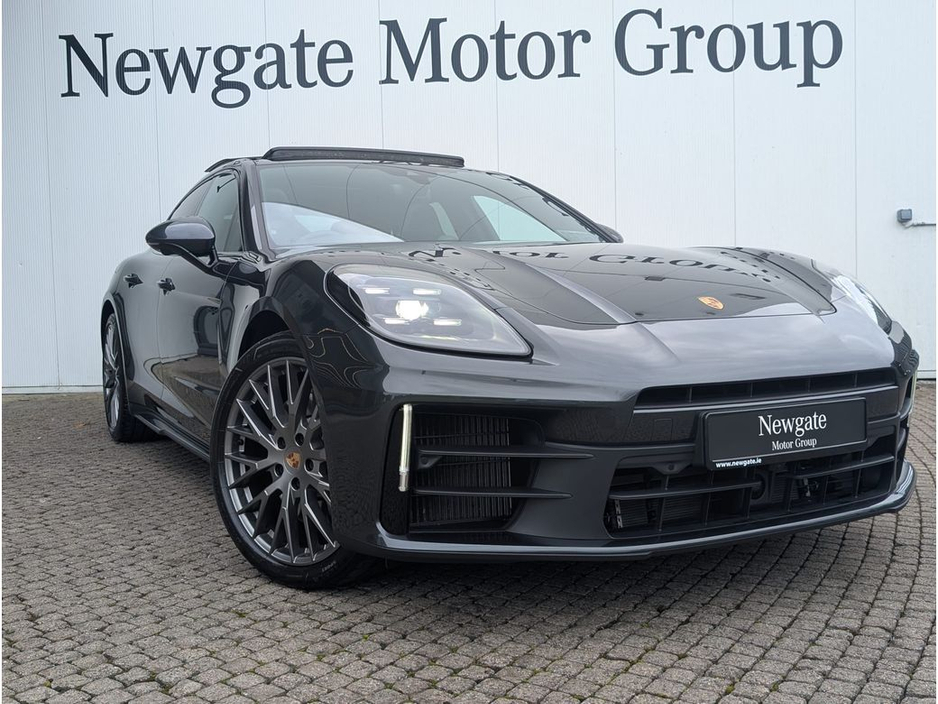 2025 Porsche Panamera Hybrid 4 - 4+1 Adaptive Cruise Control *ARRIVING SOON* €129,888