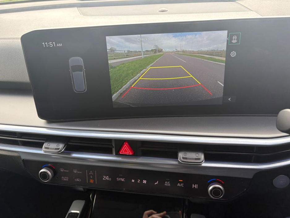 2025 Kia Sorento - image 20