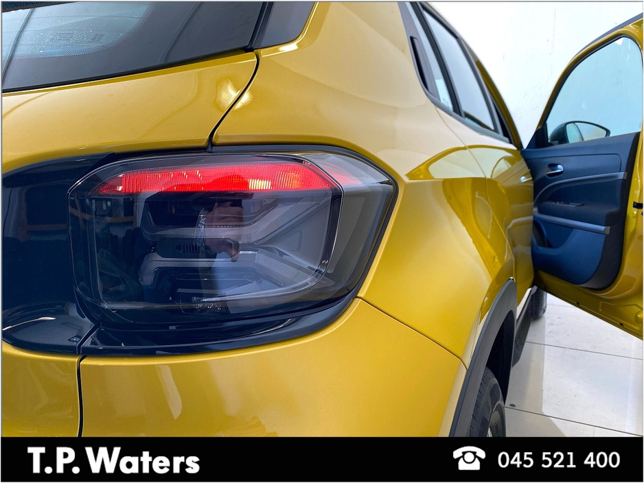 2026 Jeep Avenger - image 13