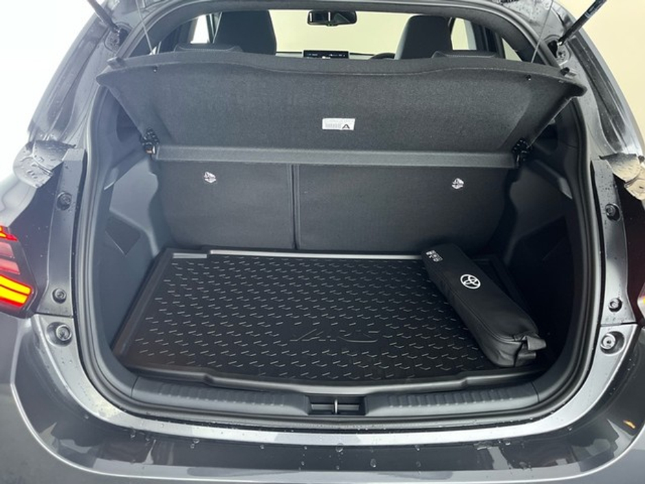 2026 Toyota Yaris - image 10