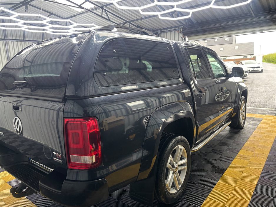 2015 Volkswagen Amarok - image 8