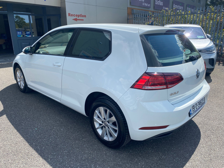 2019 Volkswagen Golf  €11,341