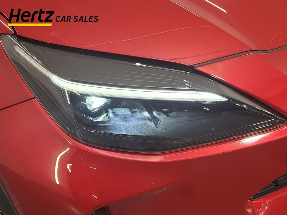 2023 Toyota Yaris Cross - image 7