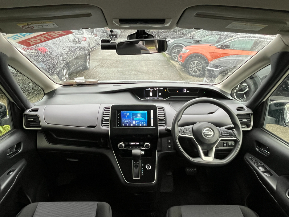 2022 Nissan Serena 8 SEATER AUTOMATIC HYBRID 2.0 PETROL //POWER SLIDING REAR DOORS//360 PARKING CAMERAS//KEYLESS ENTRY// €24,950