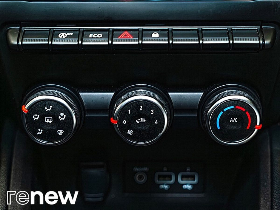 2023 Renault Clio - image 18