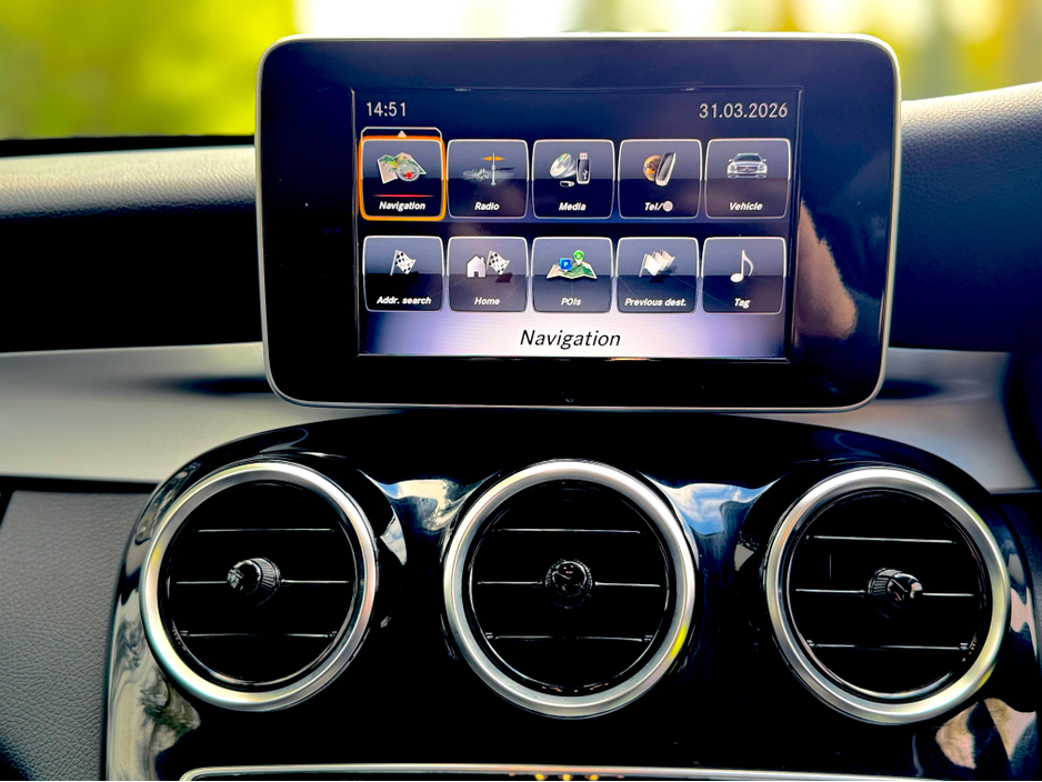 2018 Mercedes-Benz C Class - image 11