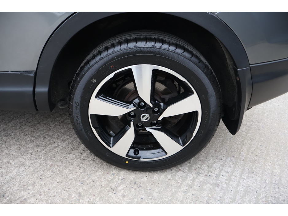 2017 Nissan Qashqai - image 34