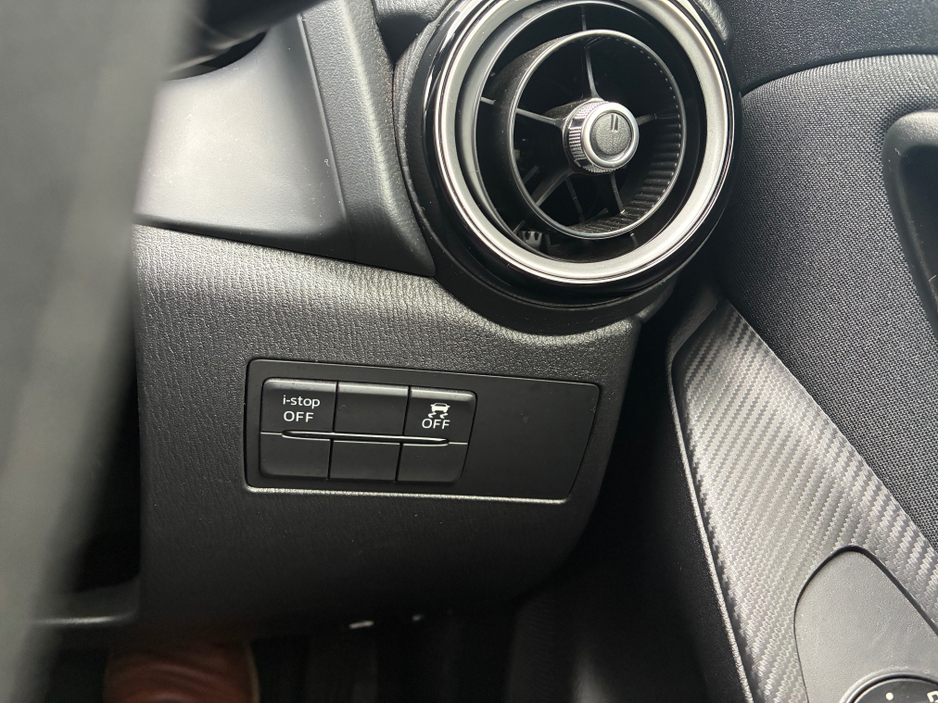 2017 Mazda Demio - image 14