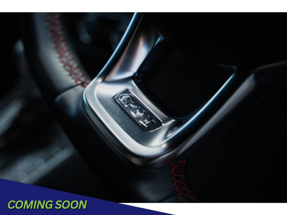 2019 Volkswagen Golf - image 26