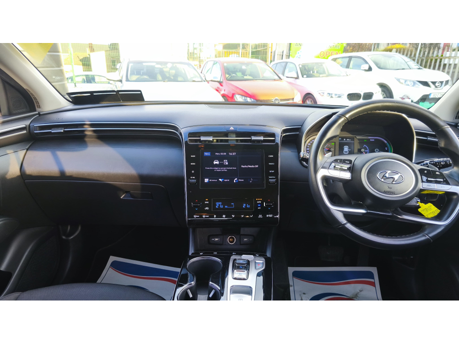 2022 Hyundai Tucson - image 14