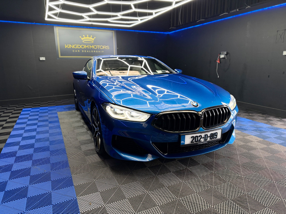 2020 BMW 8 Series - image 4