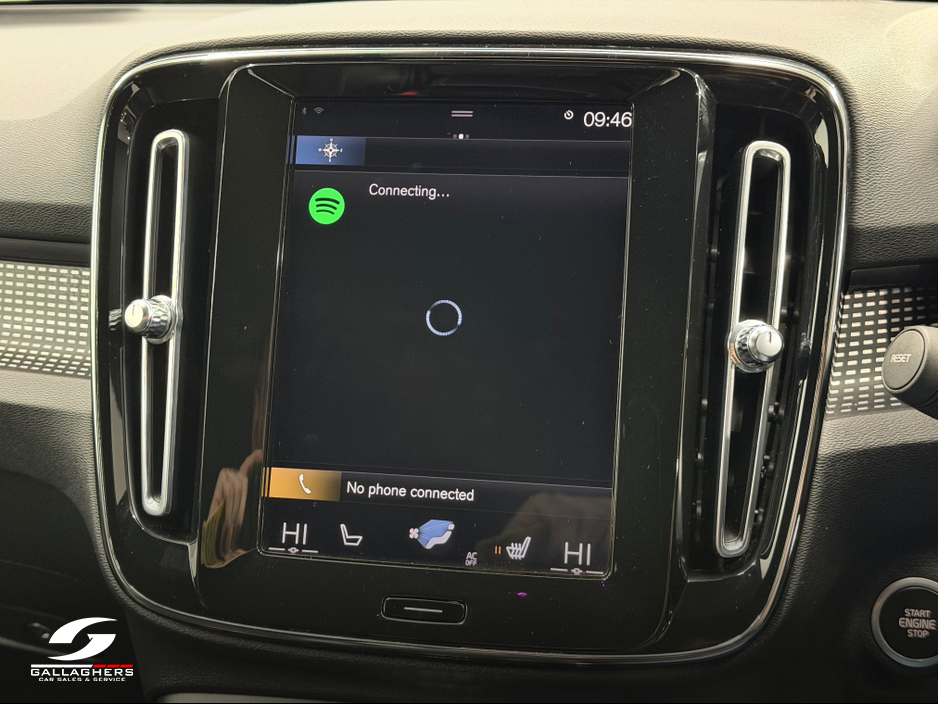 2020 Volvo XC40 - image 39