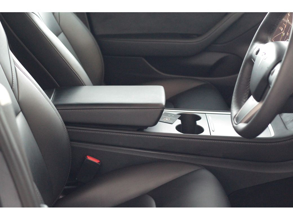 2022 Tesla Model 3 Long Range AWD €28,899