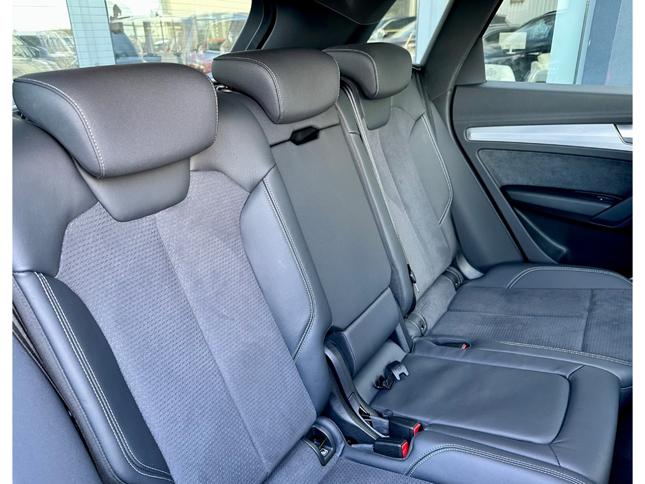 2023 Audi Q5 - image 9