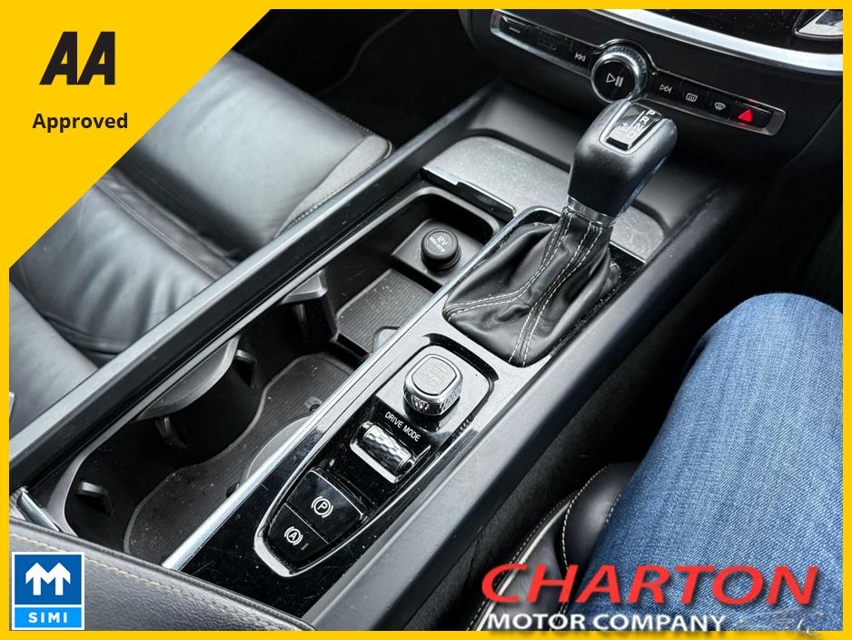 2020 Volvo V60 D3 R-DESIGN AT 5DR AUTO €26,995