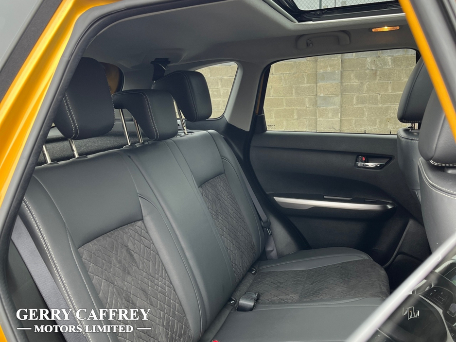 2023 Suzuki Vitara - image 11