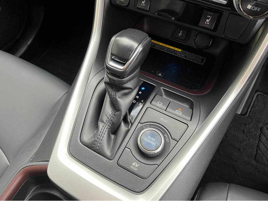 2021 Toyota Rav4 - image 18