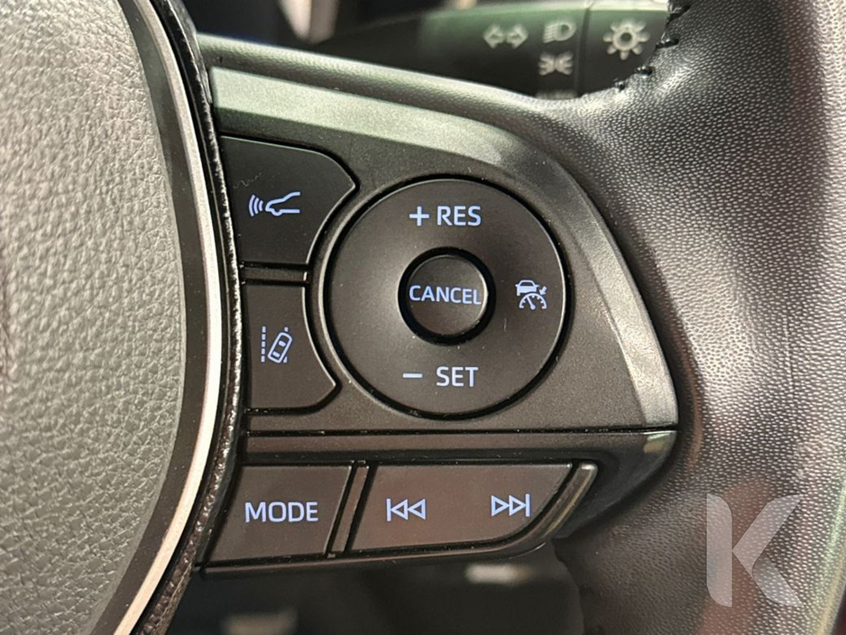 2020 Toyota Corolla - image 19