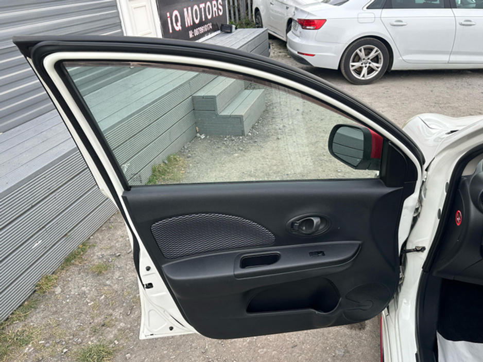 2016 Nissan March - image 12