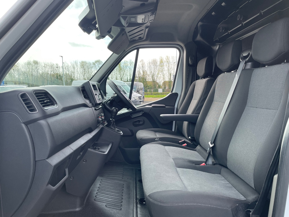 2023 Renault Master - image 14