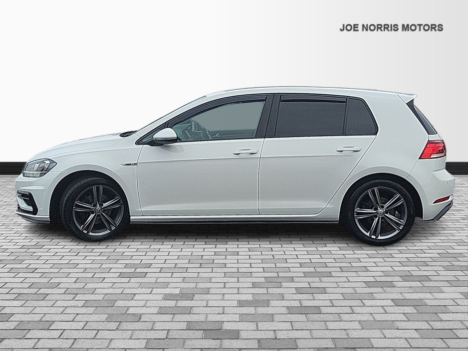 2020 Volkswagen Golf - image 12