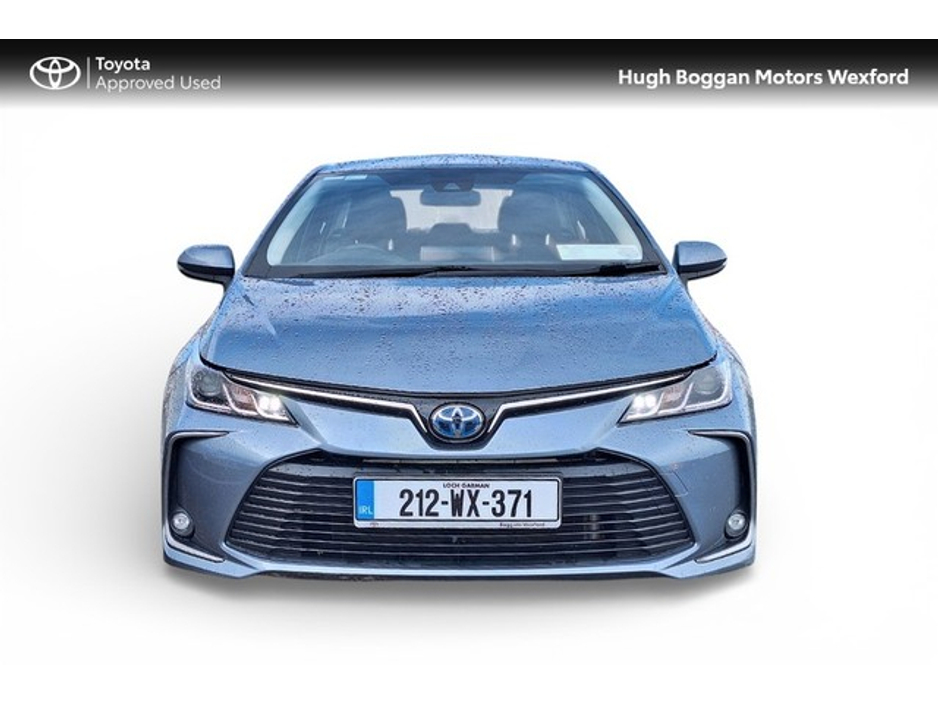 2021 Toyota Corolla HYBRID, REALLY LOW MILEAGE! €22,995