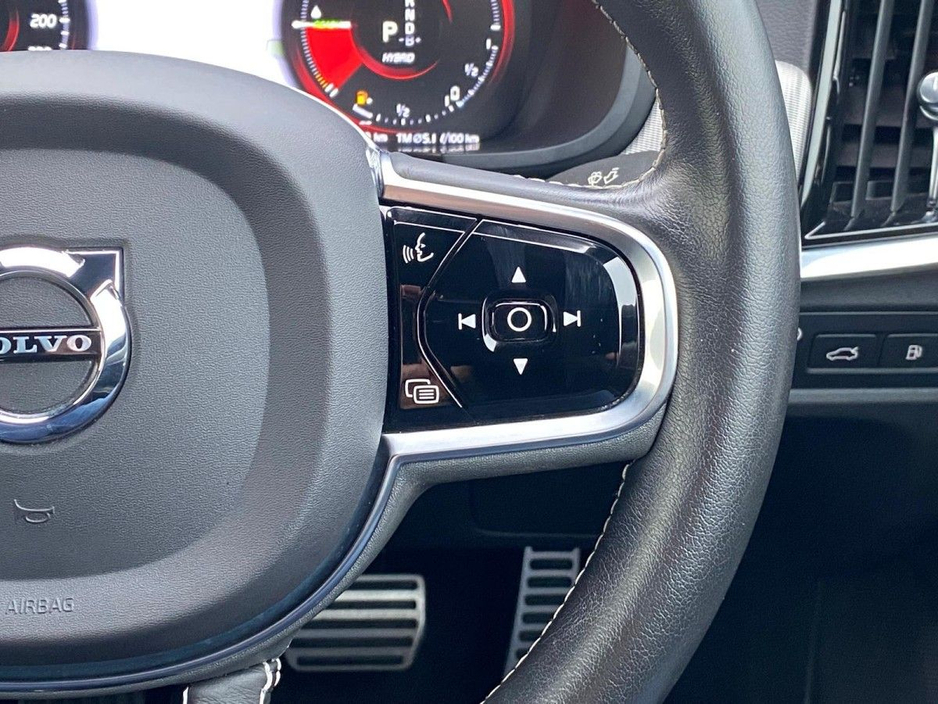 2021 Volvo S90 R-DESIGN T8 PHEV €36,995