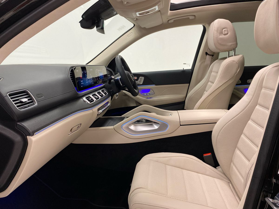 2026 Mercedes-Benz GLS - image 22