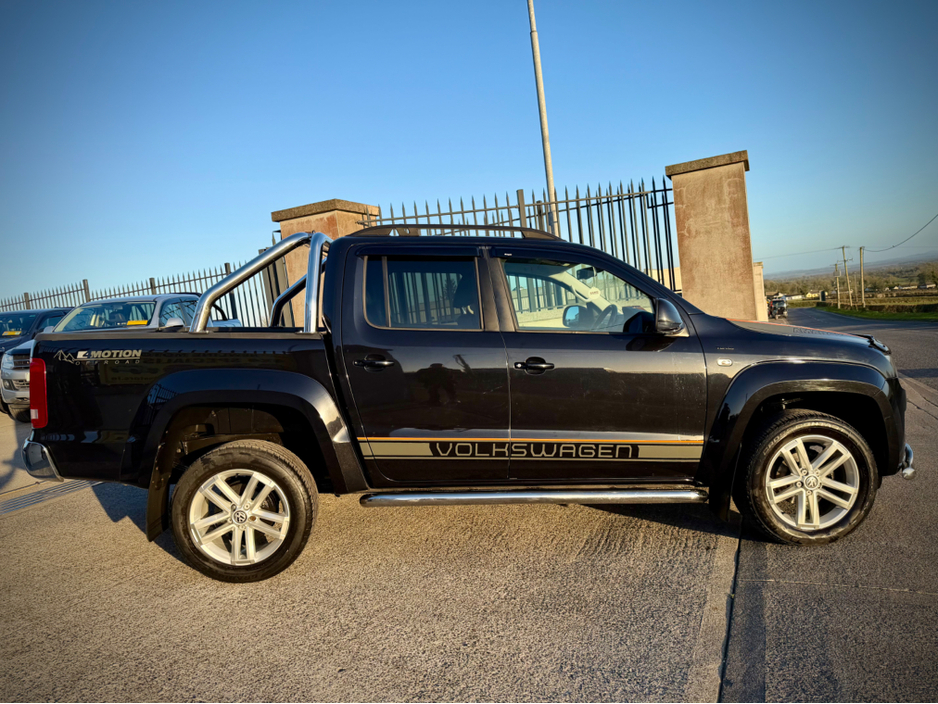 2015 Volkswagen Amarok - image 7