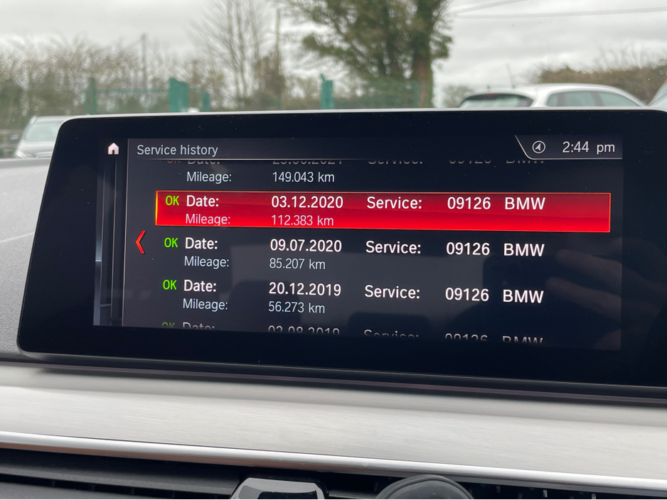 2019 BMW 5 Series - image 29