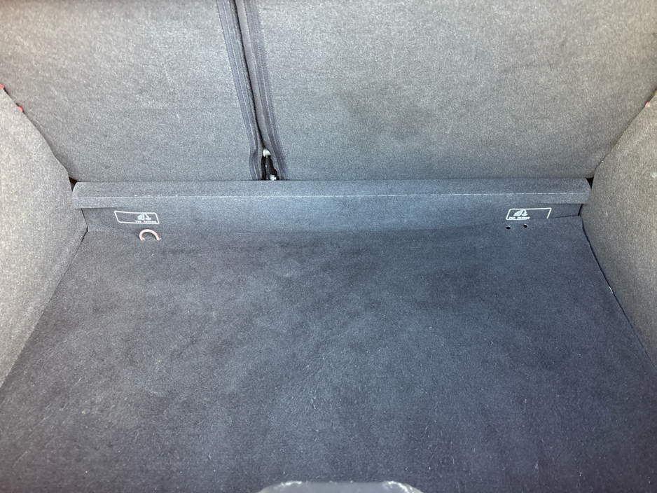 2016 Renault Clio - image 11