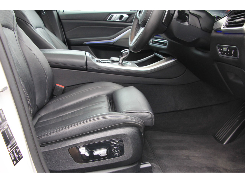 2019 BMW X5 - image 16