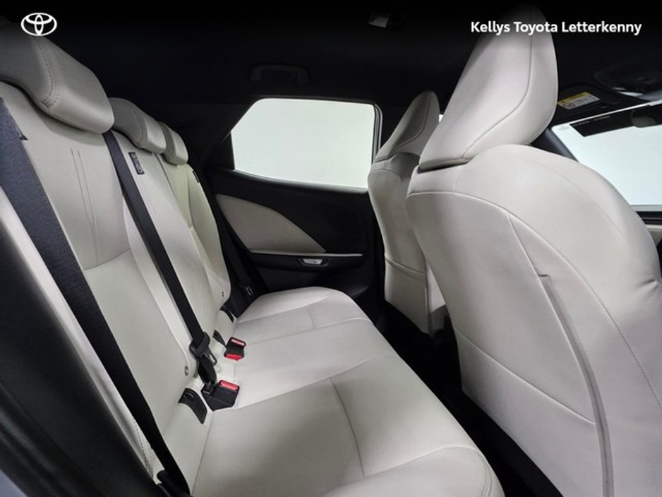 2024 Lexus LBX - image 11