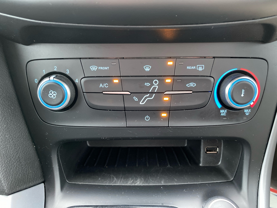 2018 Ford Focus Zetec Edition 1.0 125BHP €14,500