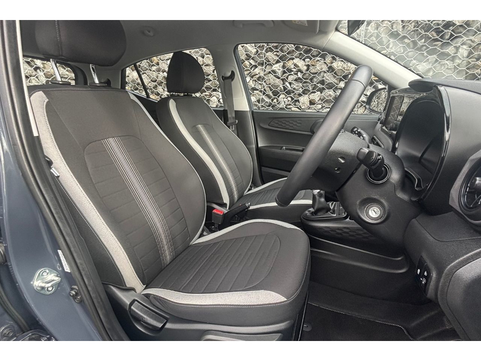 2024 Hyundai i10 ADVANCE €17,995